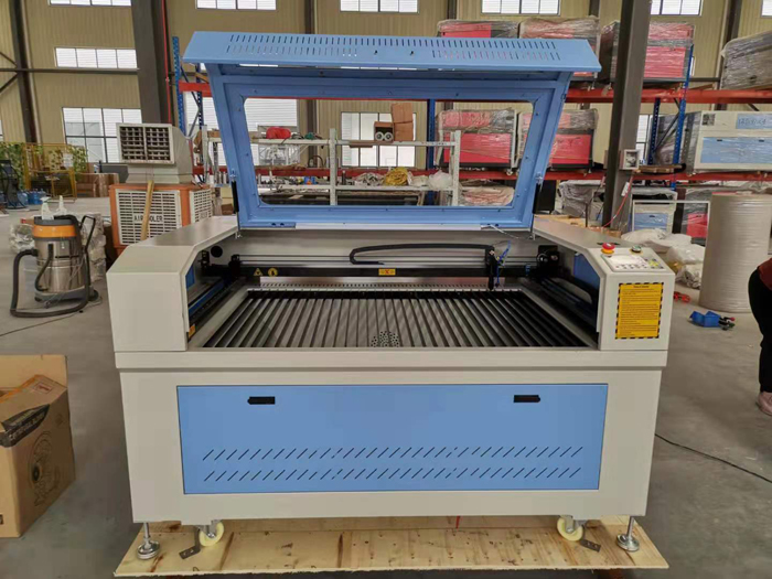 1390 laser cutting machine 
