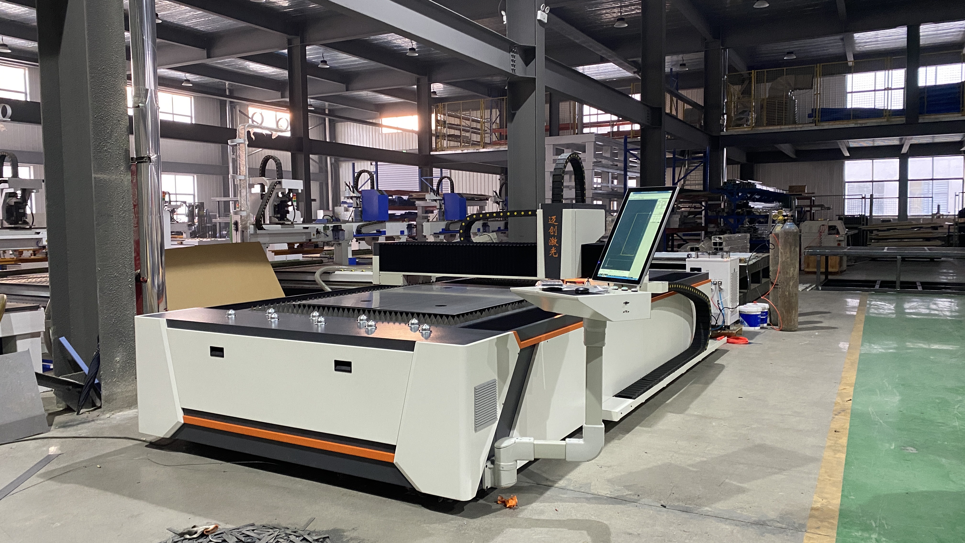 Five steps to choose a fiber laser cutting machine In recent years, fiber laser cutting technology has been widely used in sheet metal, handicrafts and other processing industries, whether in the fiel